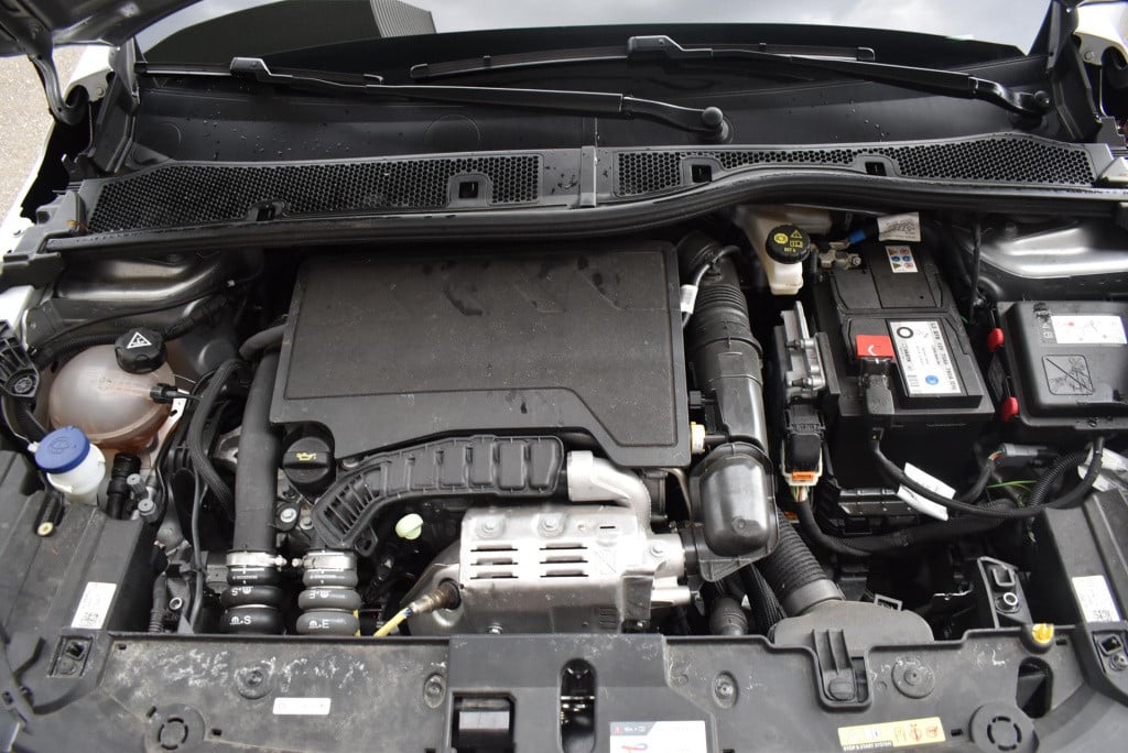 Opel Corsa 1.2 turbo gs 100pk | navigatie | keyless entry | camera
