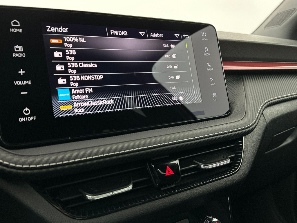 Skoda Fabia 1.0 tsi monte carlo navigatie - 17 inch lm