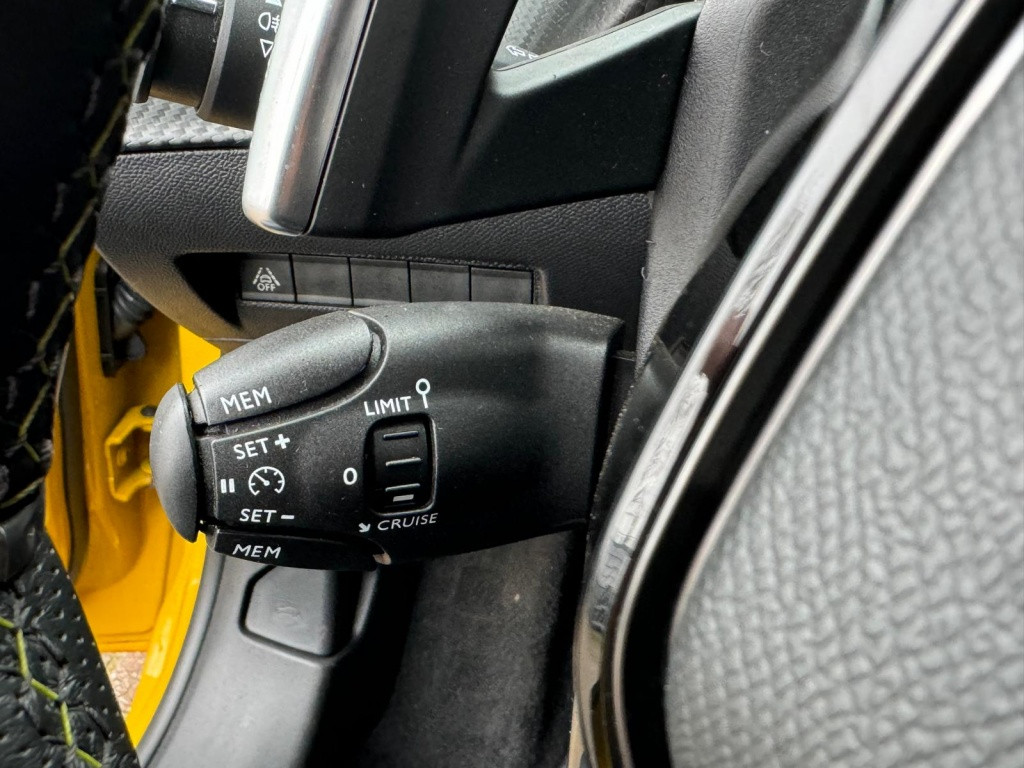 Peugeot 208 1.2 puretech gt