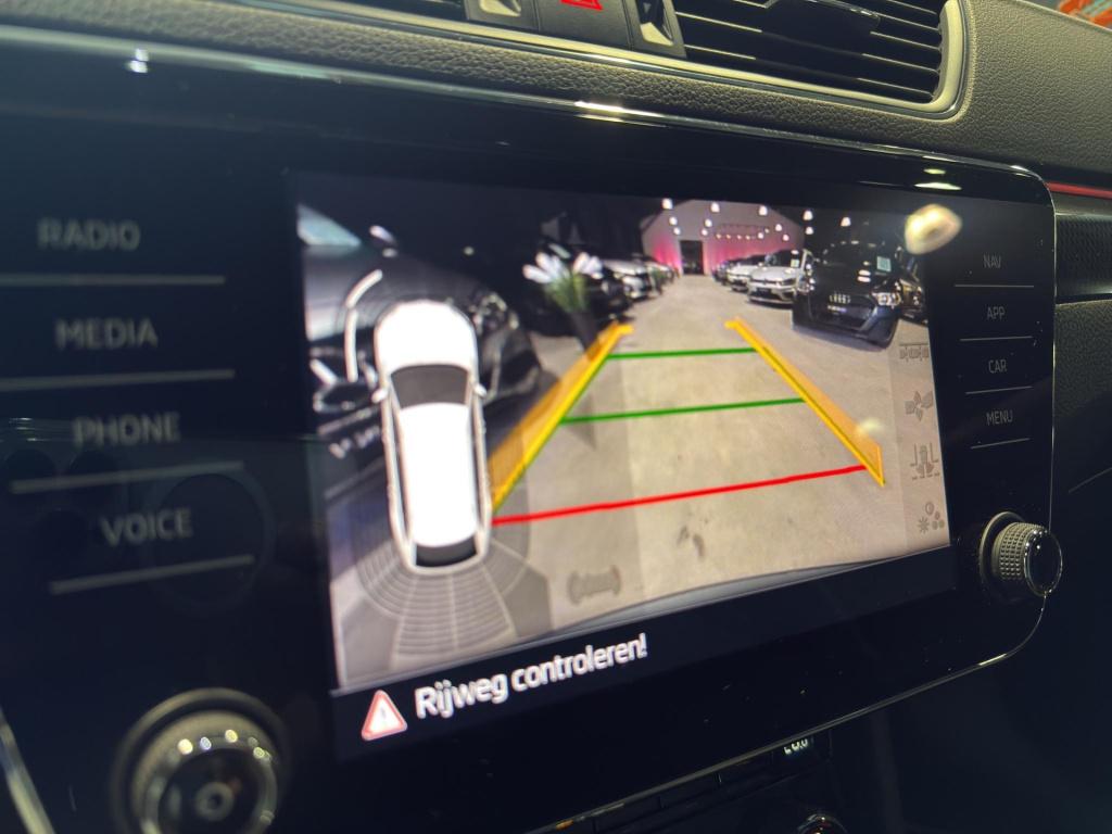 Skoda Superb 1.8 tsi sportline pano | camera | led | geheugen  | wegklap tr
