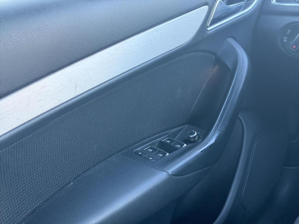 Audi Q3 2.0 tfsi quattro s edition clima cruise