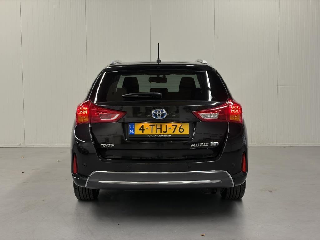 Toyota Auris touring sports 1.8 hybrid lease+