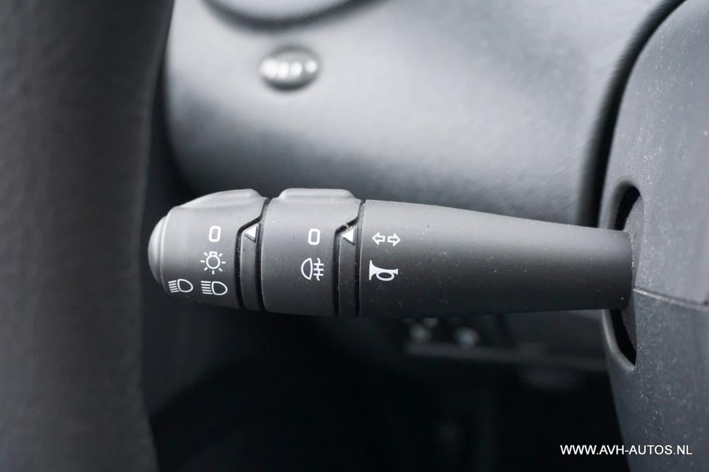 Renault Twingo 1.2-16v authentique