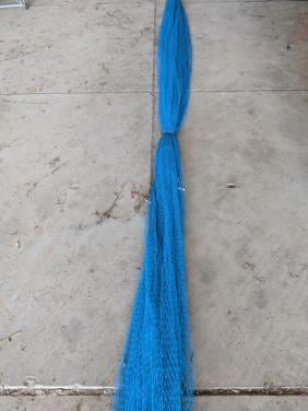 Blauwe net voor over bv. de kersen