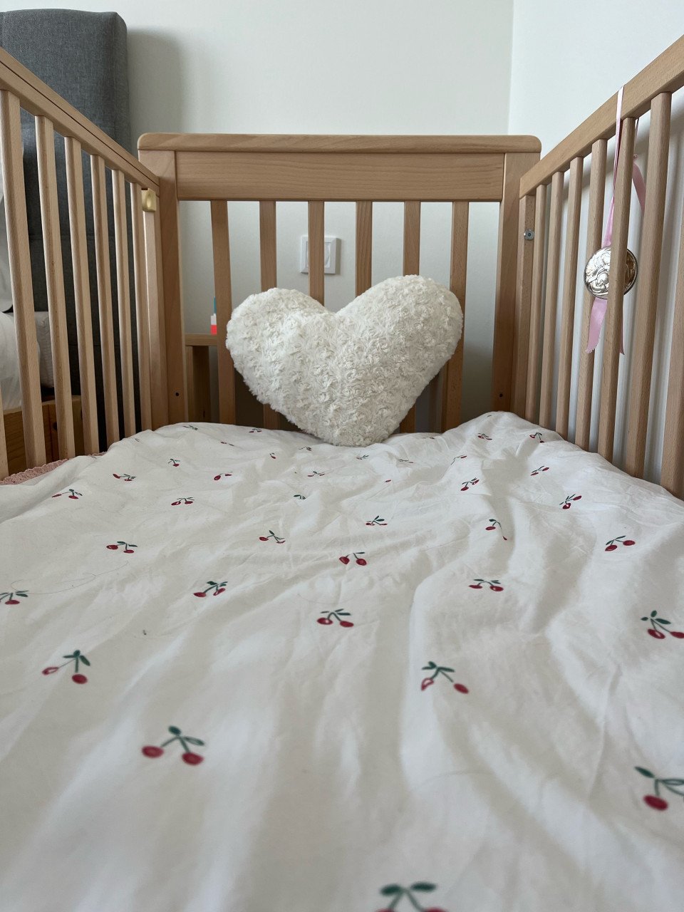 Babybed - co-sleeper & meegroeibed + matras + lakens