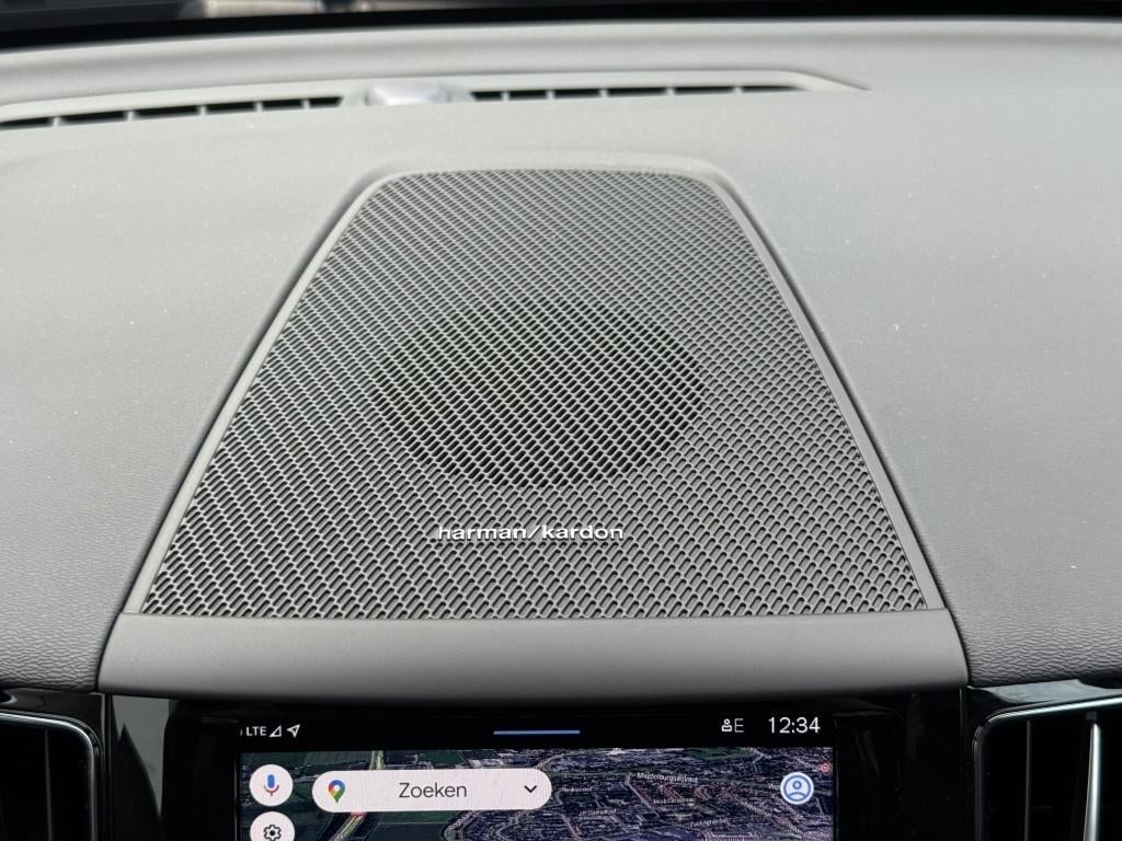 Volvo XC60 t6 398pk recharge ultra black edition| luchtvering| panodak| 360