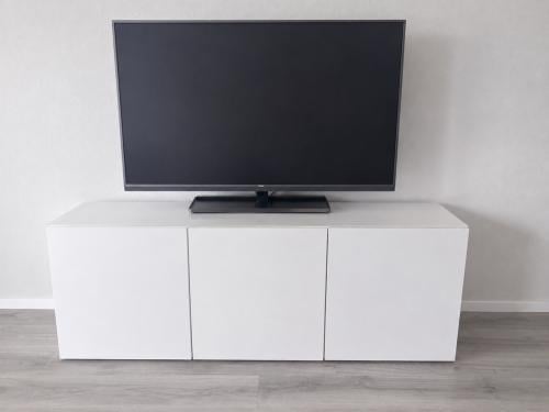 IKEA Besta TV meubel hoogglans wit