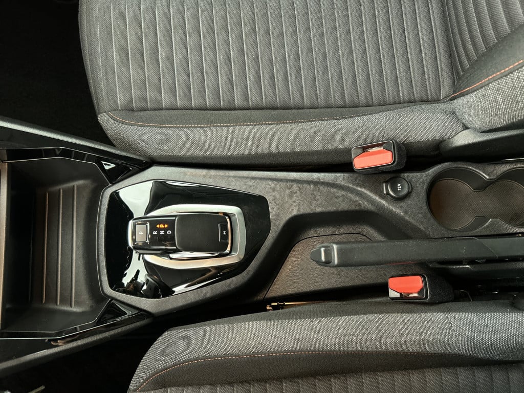 Peugeot 2008 130 pk automaat active | rijklaar | camera achter |