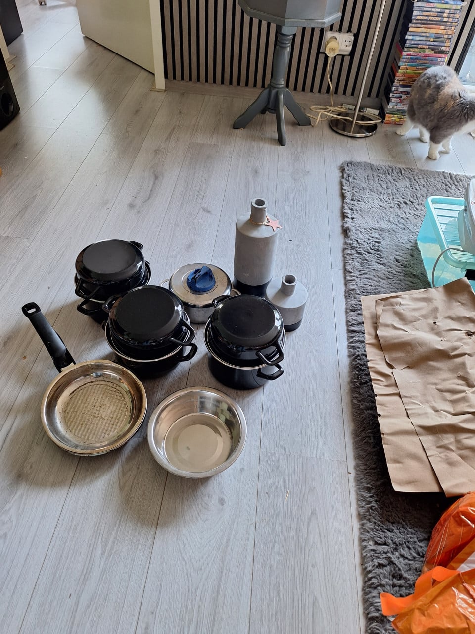 20 bananendozen rommelmarkt spullen