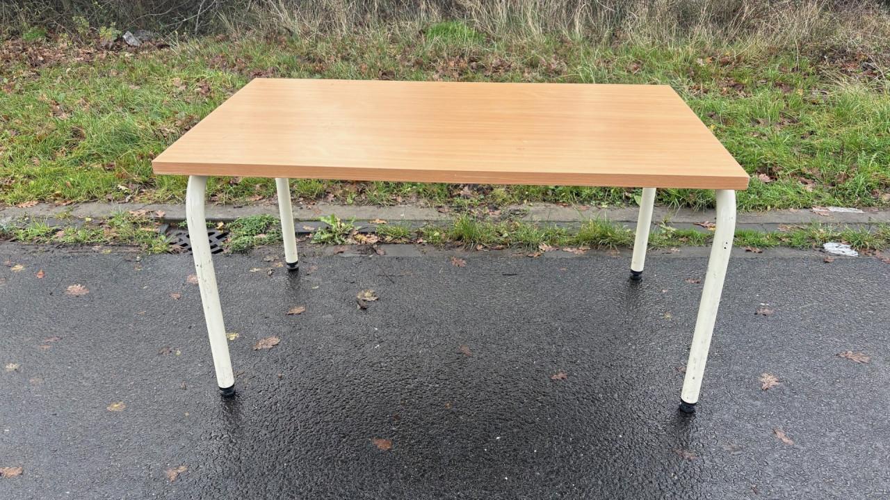 Kantine tafel  keet tafel tafel