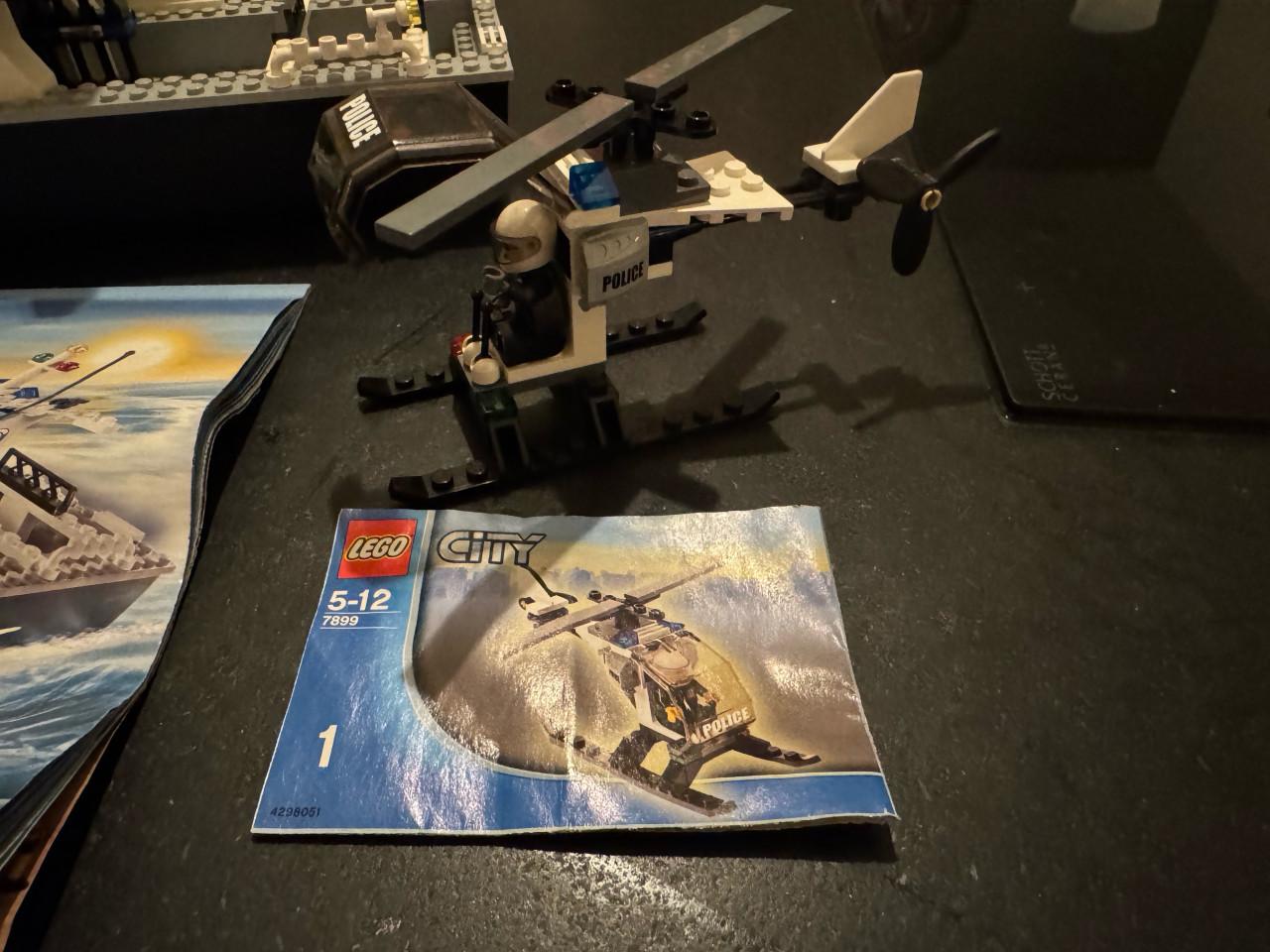 Lego City politie boot met helikopter 7899