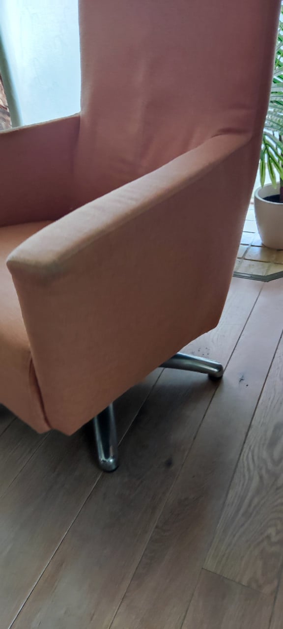 2x draai fauteuil met metalen draaipoot