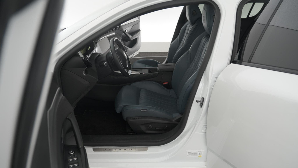 Peugeot 308 puretech 130 gt pack business | camera | dodehoekdetectie | app