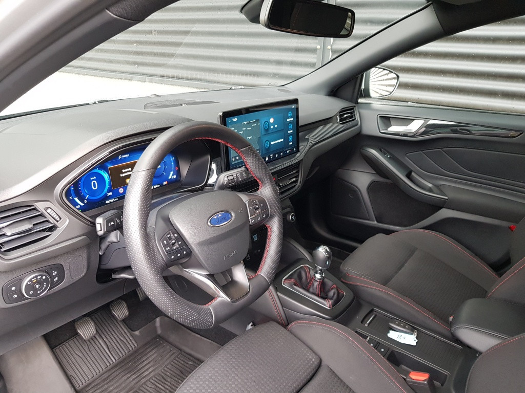 Ford Focus wagon st-line x 1.0 ecoboost