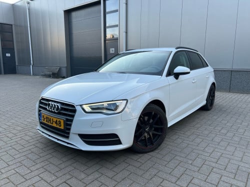 Audi A3 Sportback 1.6 TDI ultra Attraction Pro Line plus