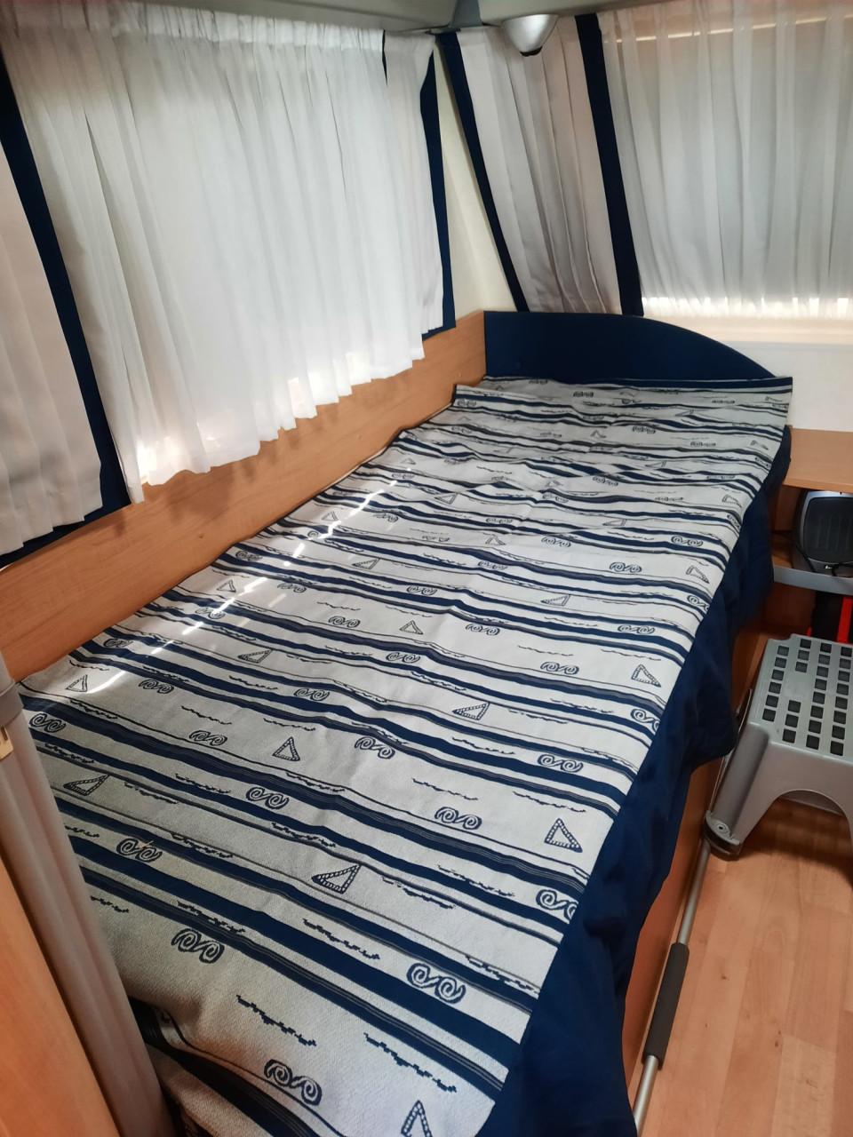 Zeer complete caravan Knaus Azur