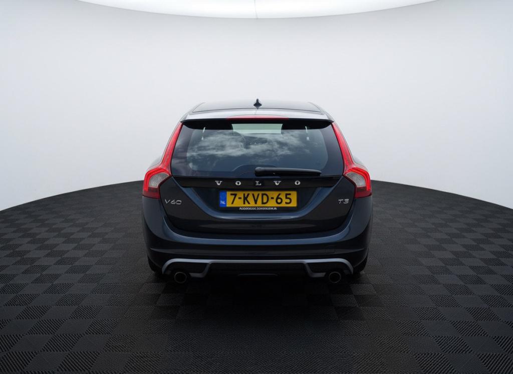 Volvo V60 1.6 t3 r-design