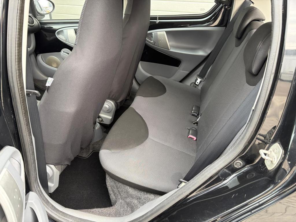 Toyota Aygo 1.0-12v +/apk/129.000/airco/centraal/