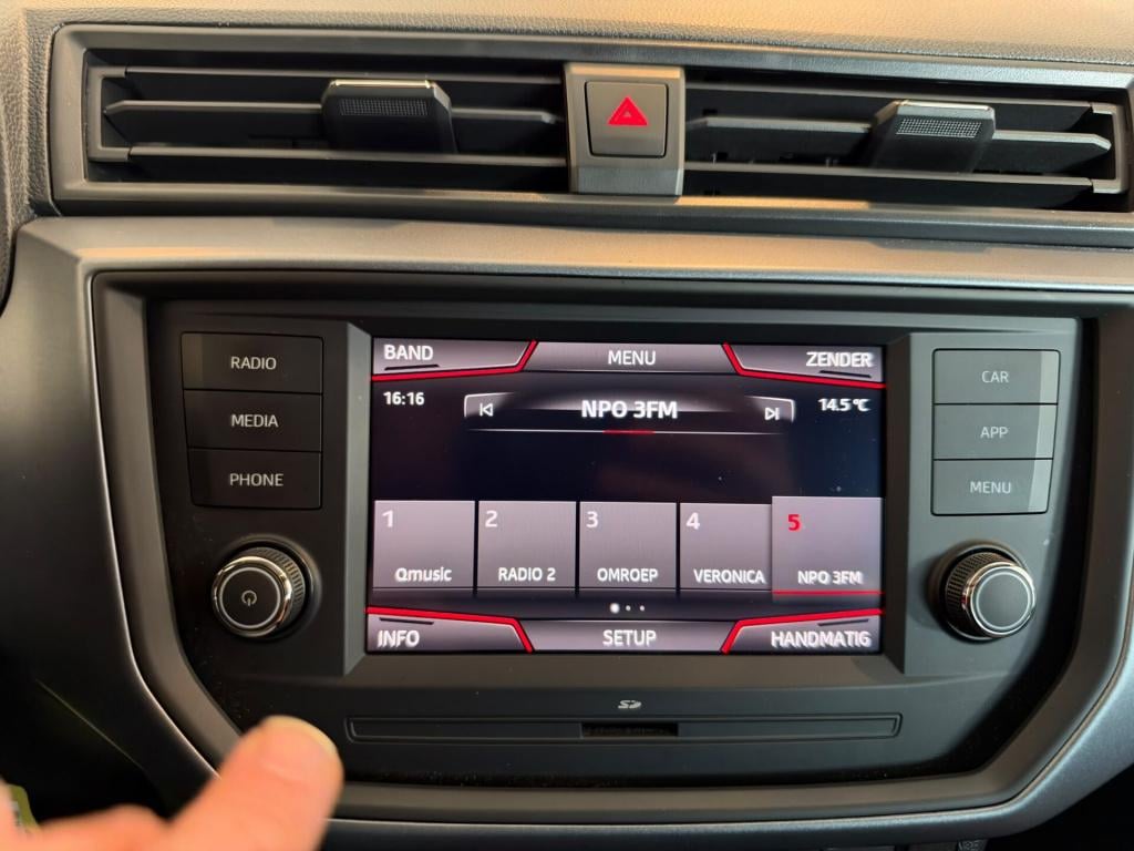 Seat Arona 1.0 tsi style business intense