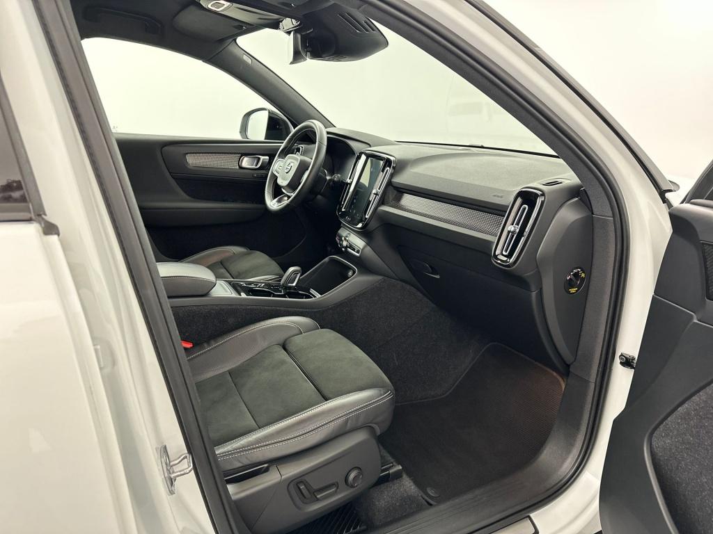 Volvo XC40 1.5 t3 r-design | 360 | electr. stoelen | harman kardon | parkee
