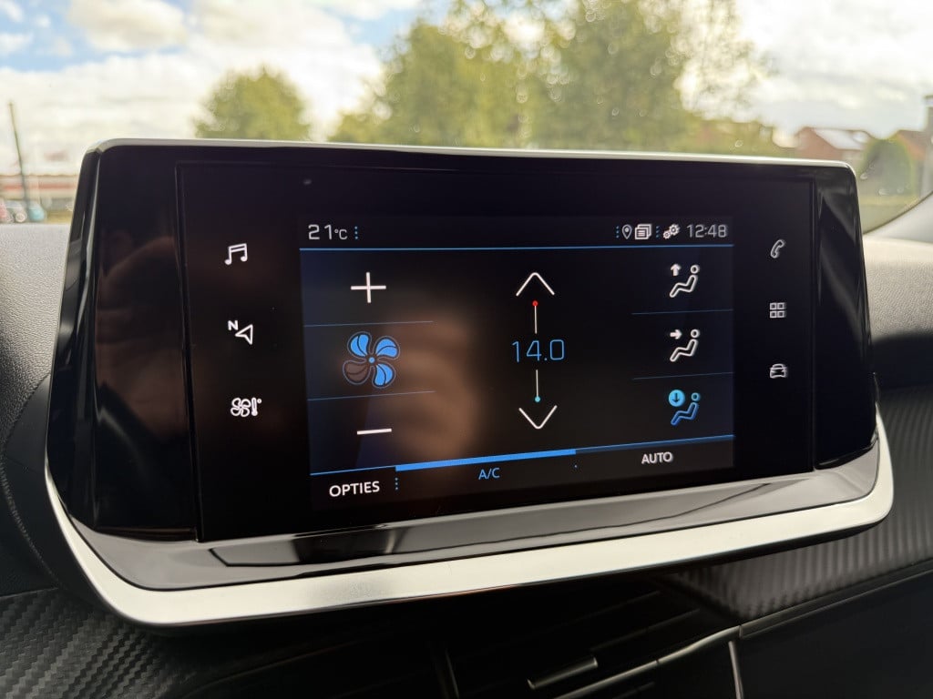 Peugeot 2008 1.2 active // trekhaak //