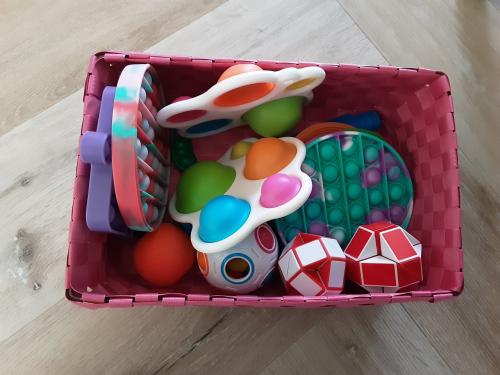 Mandje met verschillende  spelletjes
