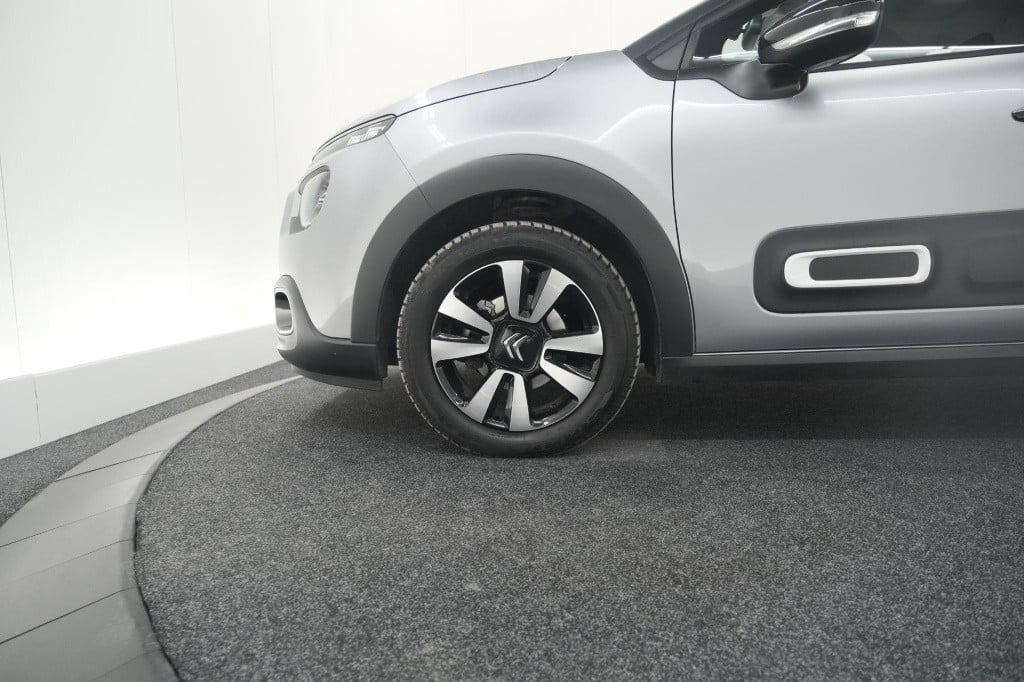 Citroen C3 puretech 110 eat6 max | camera | parkeersensoren | navigatie | a