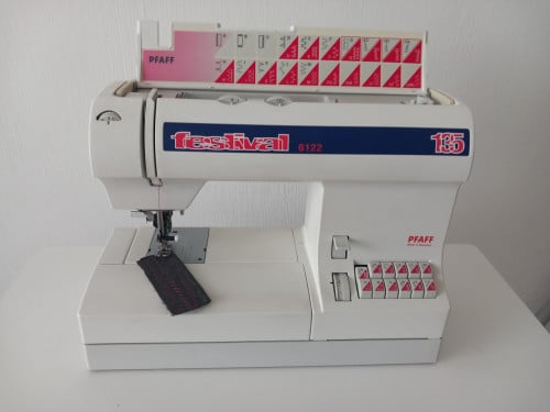 PFAFF 6122 met DUBBEL STOFTRANSPORT