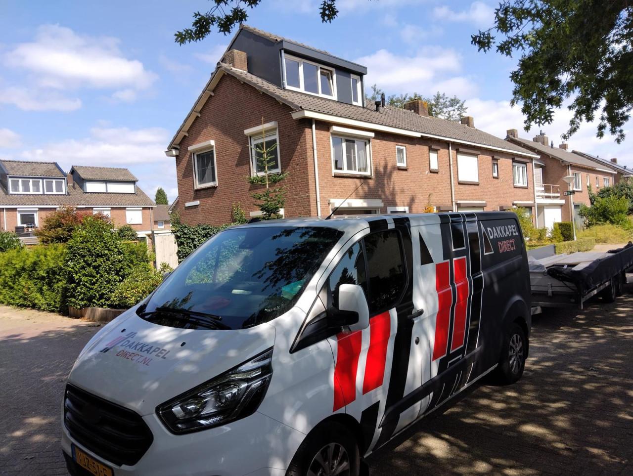 Prachtige dakkapel of nokverhoging van DakkapelDirect! 06 50818221