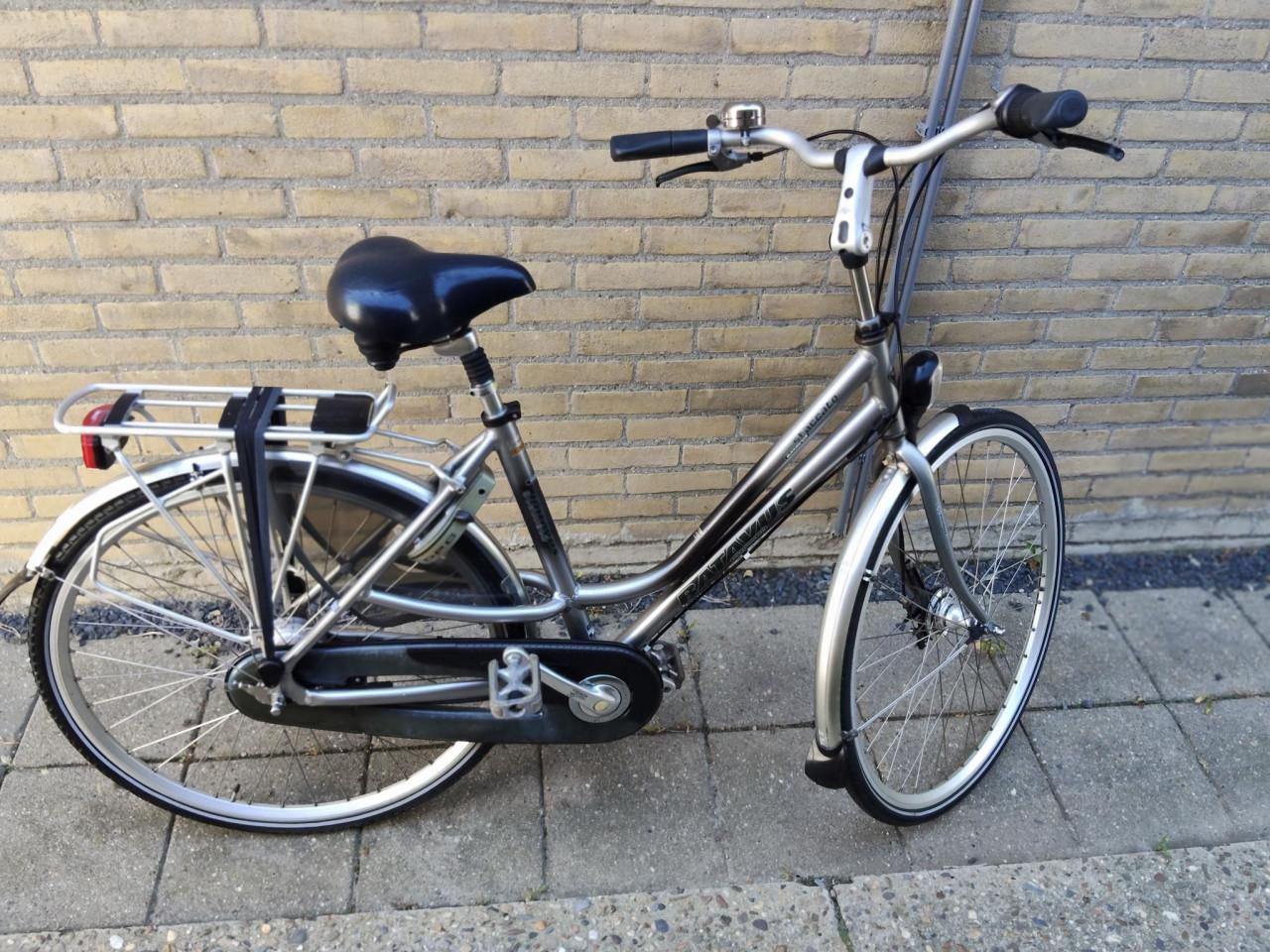 Te koop 28 inch batavus meisjes fiets