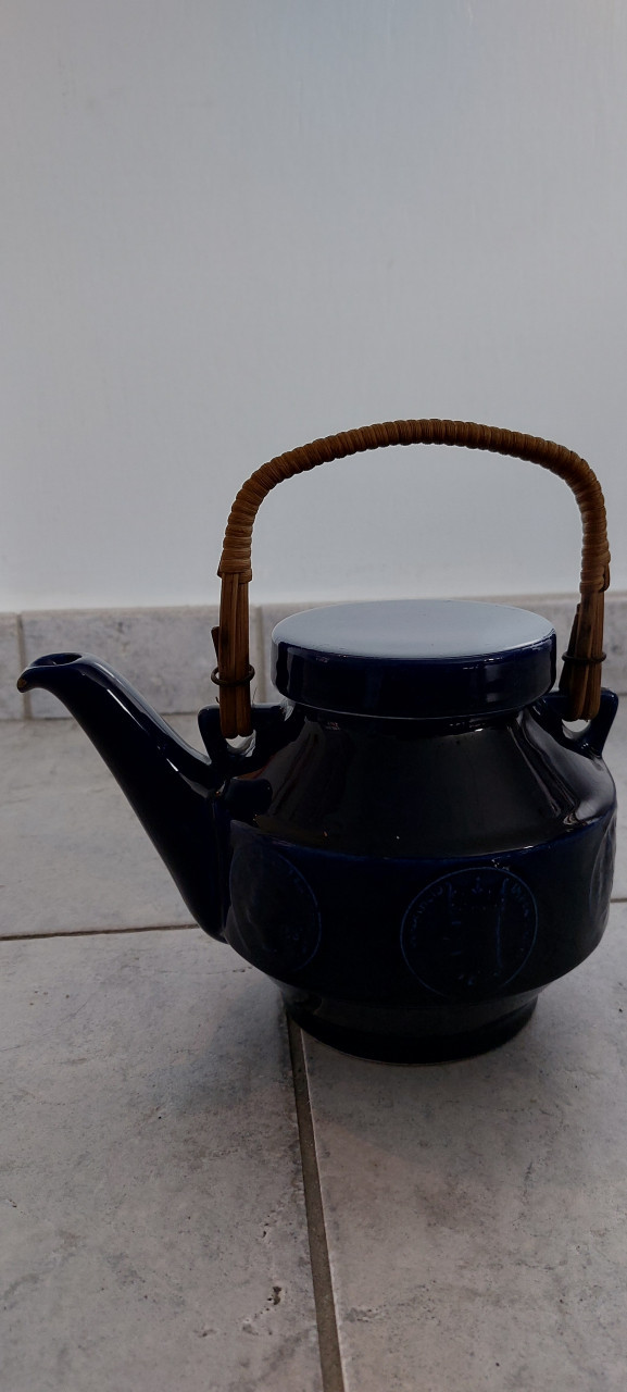Decoratie kobaltblauwe theeset Van Nelle