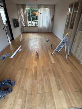 Massief houten eiken vloer 60m2