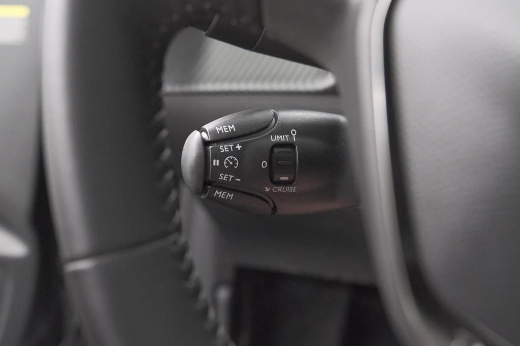 Peugeot 208 ev allure 50 kwh | 98,9% soh | camera | navigatie | parkeersens