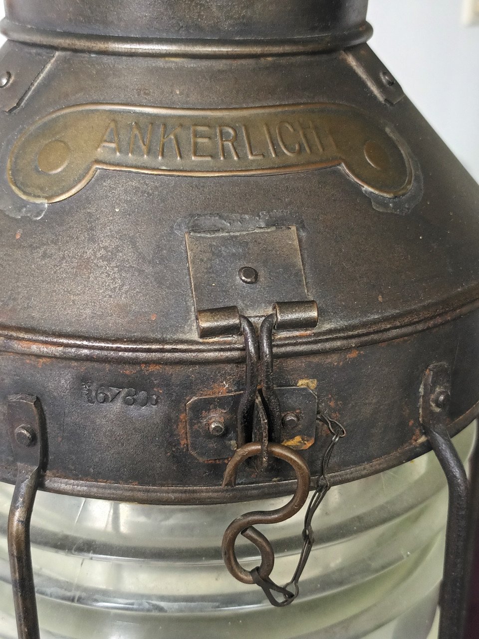 OUDE SCHEEPSLAMP