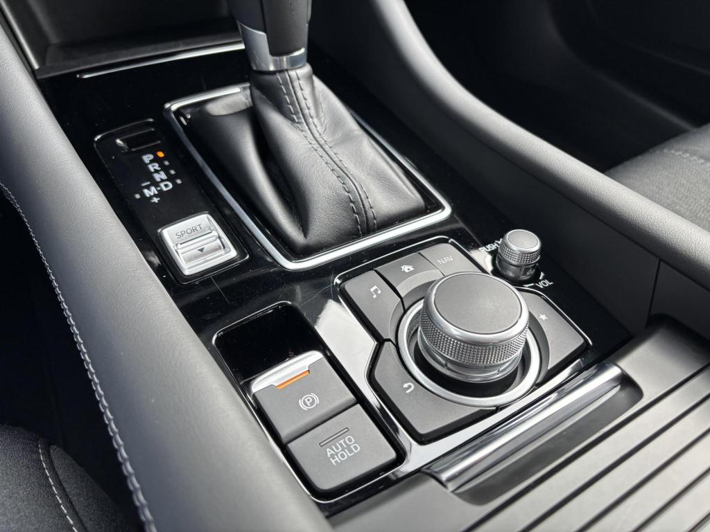 Mazda 6 2.0 skyactiv-g 165 centre-line automaat, nl-auto!