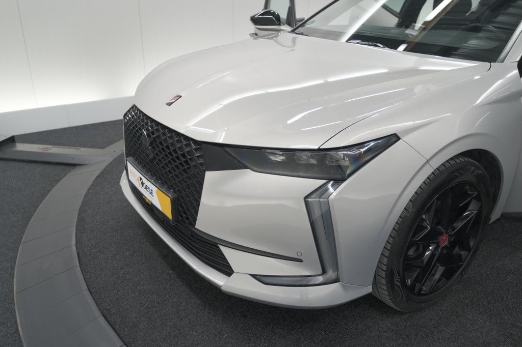 Ds Ds 4 puretech 130 eat8 performance line | camera | apple carplay | alcan