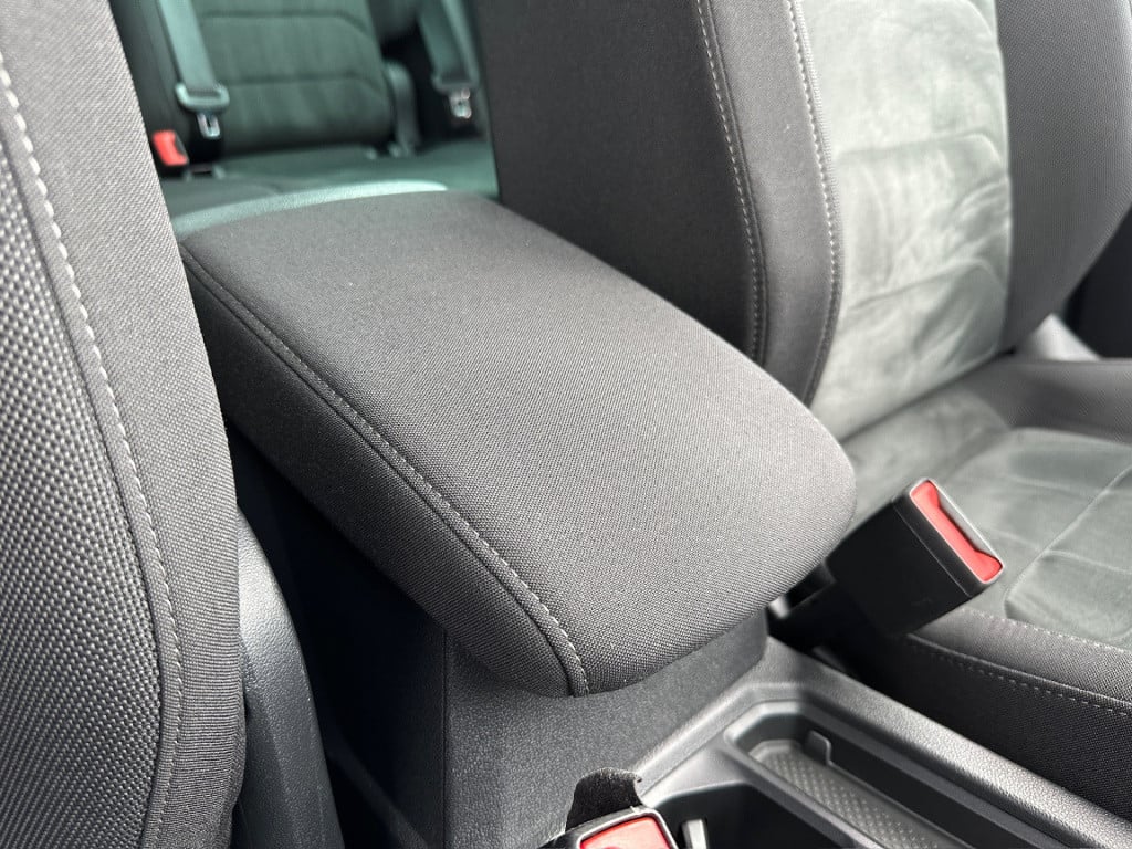 Volkswagen Tiguan 1.5 tsi act 150pk r-line | virtual cockpit | camera | erg