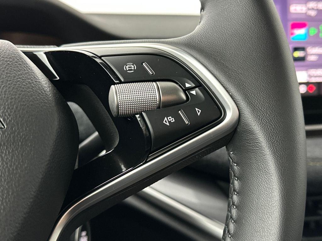 Skoda Elroq business edition tour elektromotor 150 kw / 204 pk