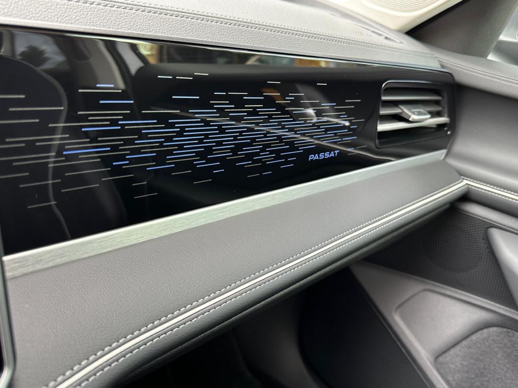 Volkswagen Passat variant 1.5 etsi 150pk elegance | alcantara | head up | c