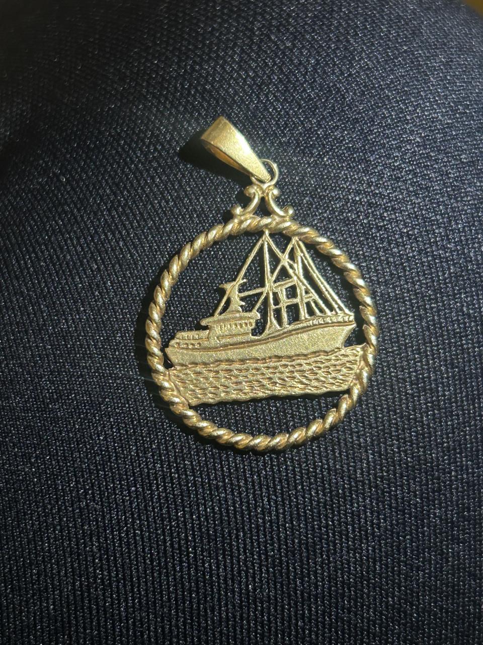 Hanger ketting , vissers kotter