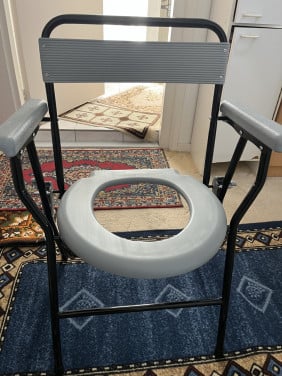 Opvouwbare toiletstoel