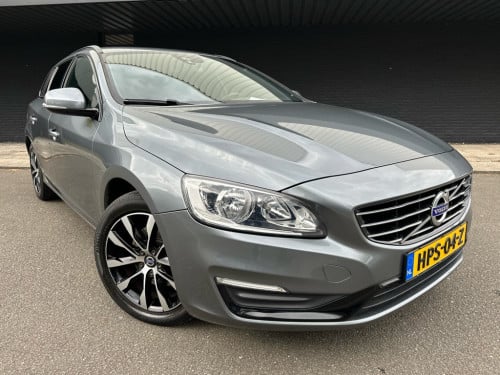 Volvo V60 2.0 t3 summum // 66.000km // dealeronderhouden //