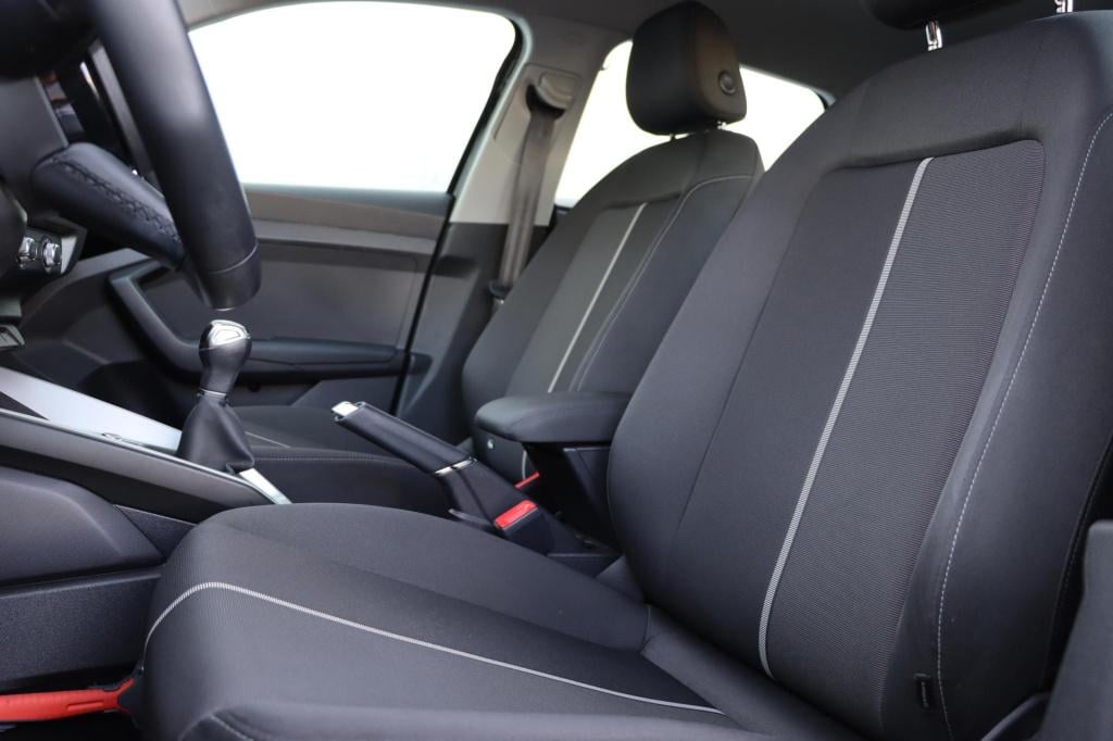 Audi A1 Sportback 25 tfsi pro line 95pk