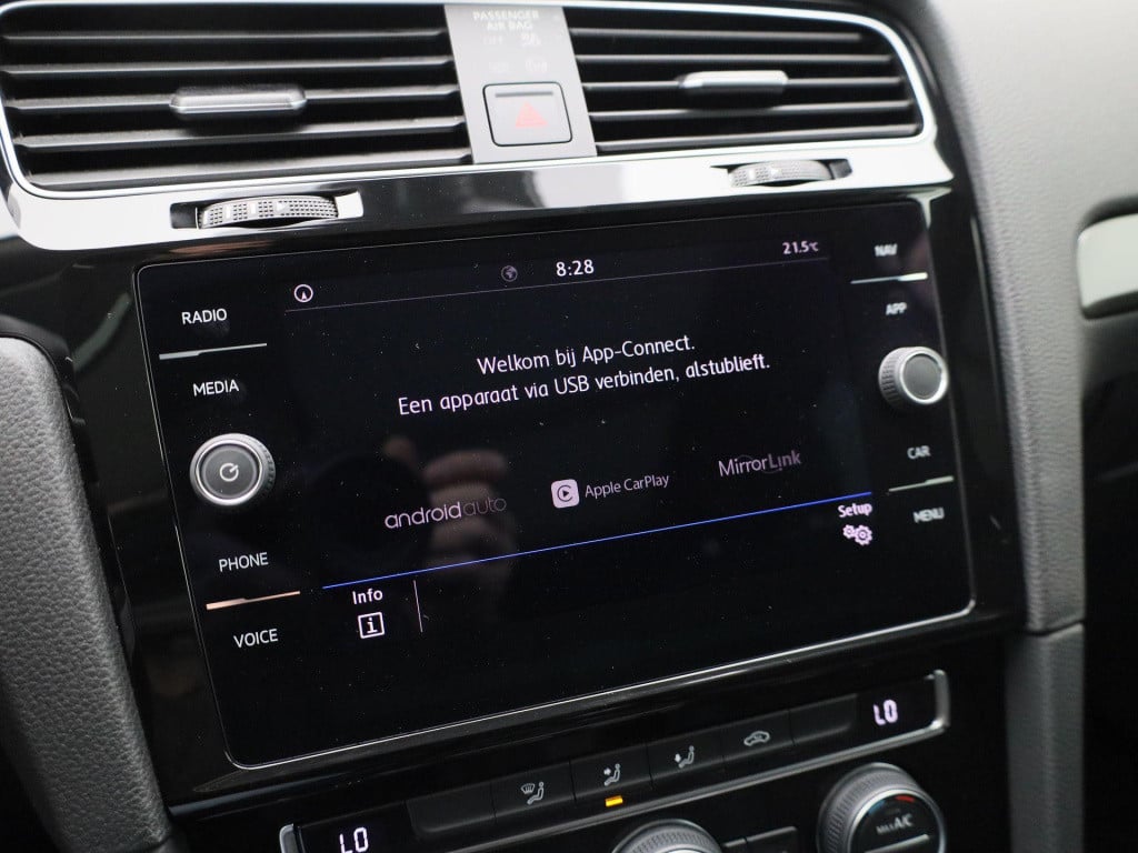 Volkswagen Golf variant 1.0 tsi comfortline | iq-drive | lmv | navigatie | 