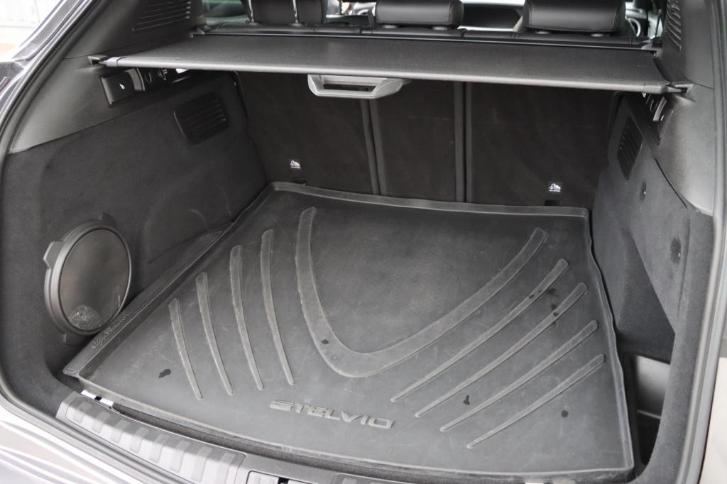 Alfa Romeo Stelvio 2.0 t awd veloce q4 280pk