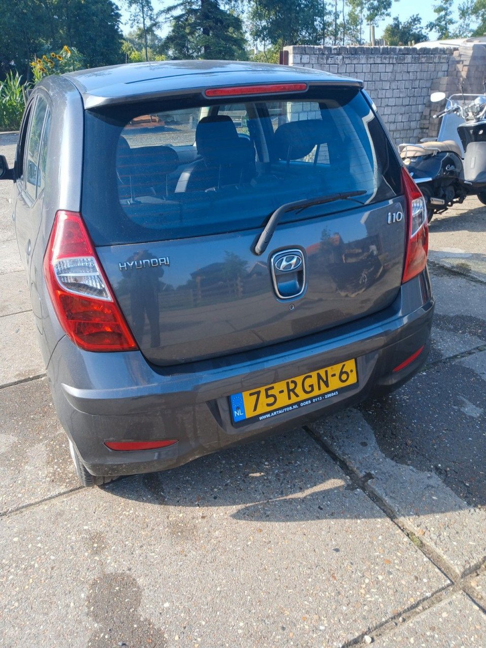 Hyundai l10 2011