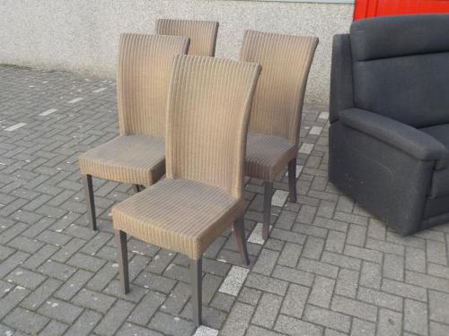 4 loom stoelen in zeer goede staat