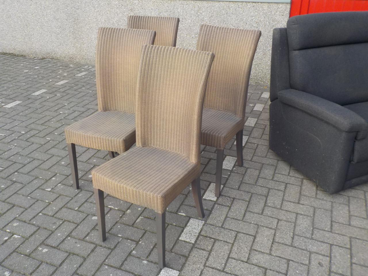 4 loom stoelen in zeer goede staat
