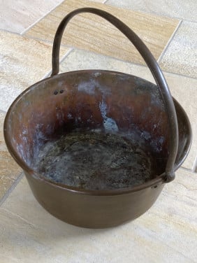 Grote koperen ketel