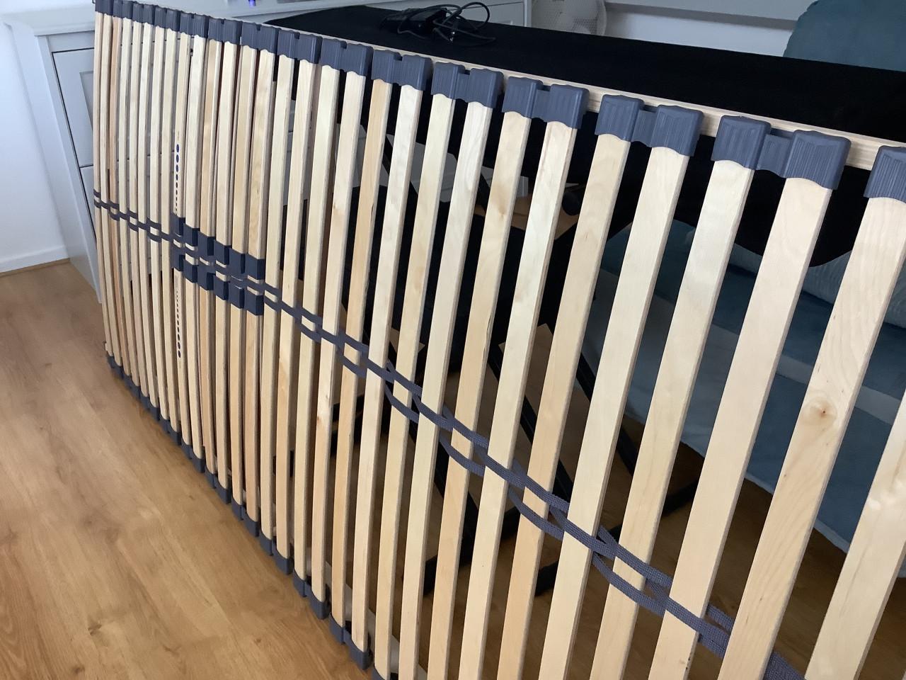 Lattenbodem bed 210 * 90 cm